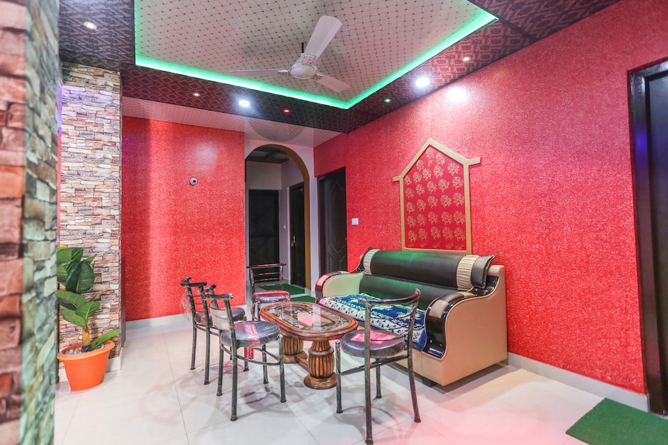 OYO 30141 Adarsh Hotel And Restaurant, Almora, Almora