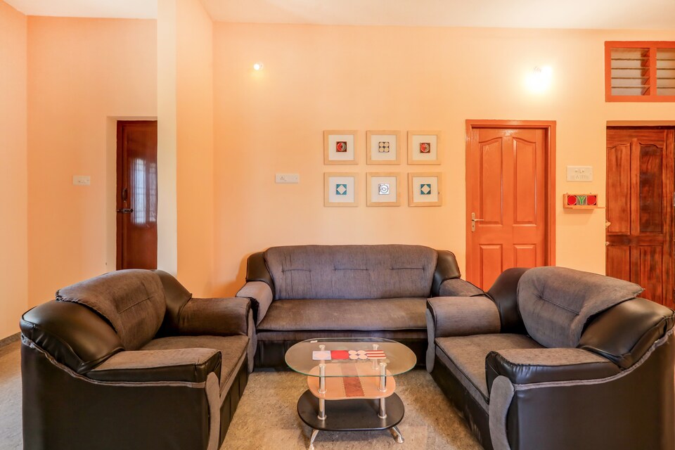 OYO Home 30143 Colourfull 2bhk Near Airport, Pondicherry City Centre, Pondicherry