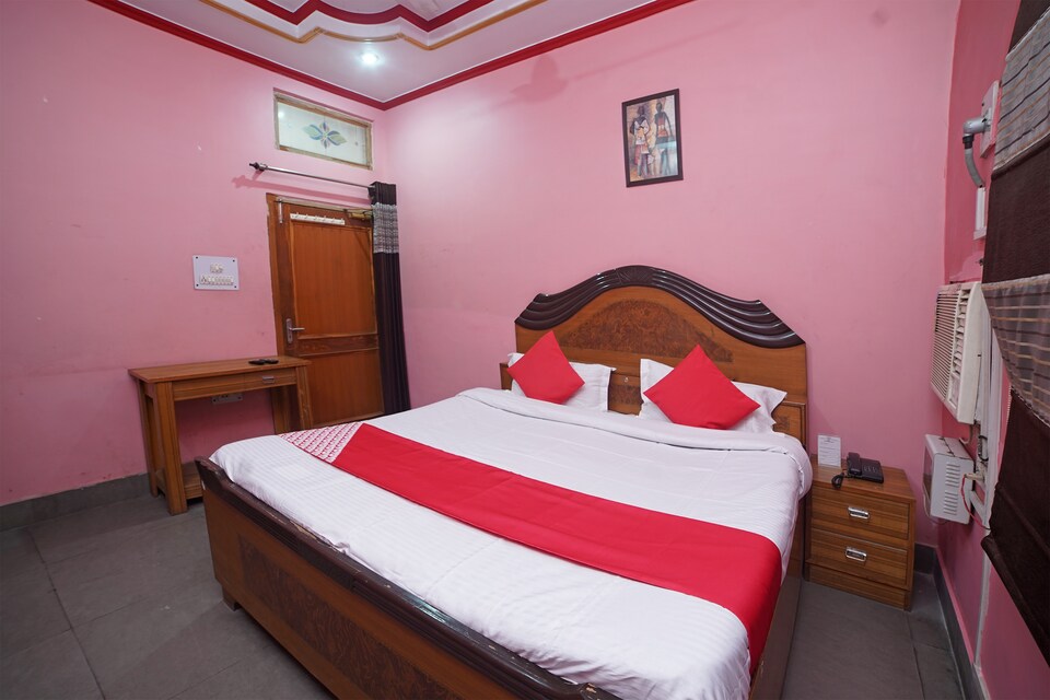 OYO 30144 Hotel Sherina, ISBT Kashipur, Kashipur