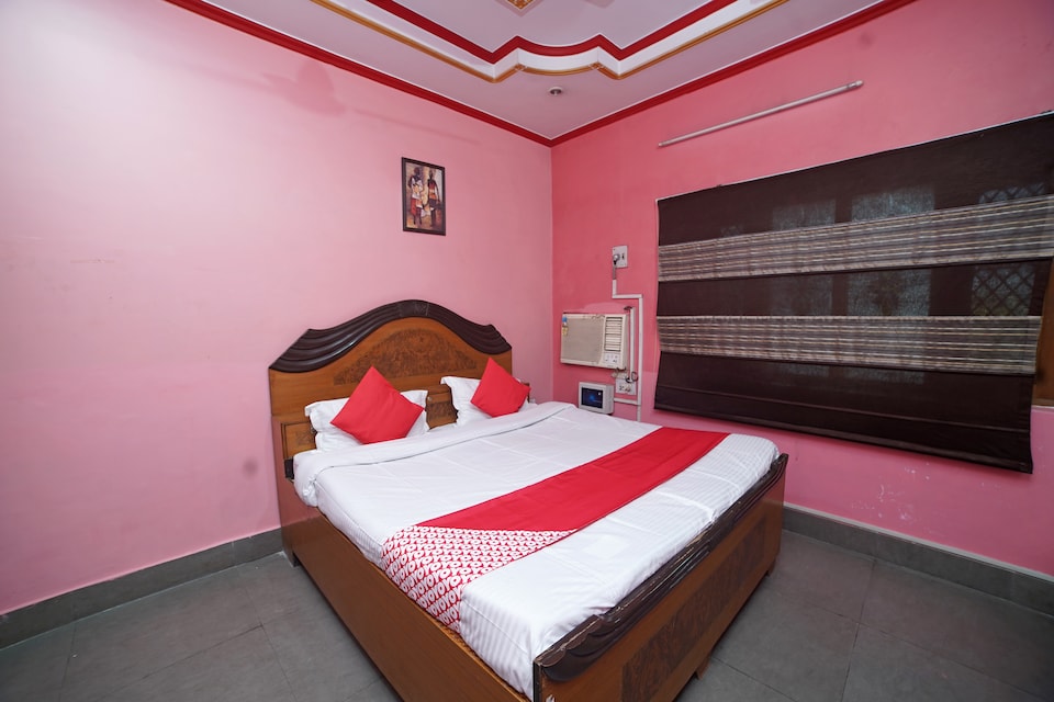 OYO 30144 Hotel Sherina, ISBT Kashipur, Kashipur