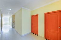 Super Hotel O Golden Hive Madhapur Near Shilparamam