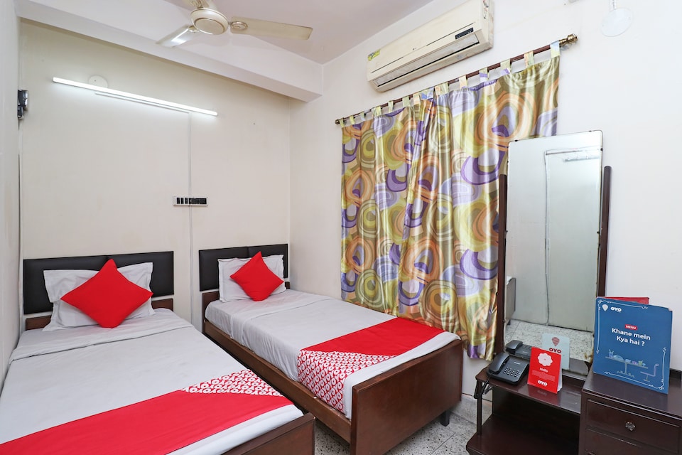 OYO 30177 रॉयल कलकत्ता गेस्ट हाउस, Park Circus Kolkata, कोलकाता