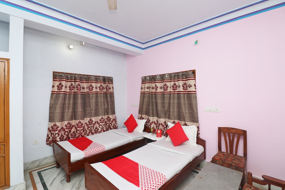 OYO 30180 Aadhya Residency, Mahabodhi Temple, Bodhgaya