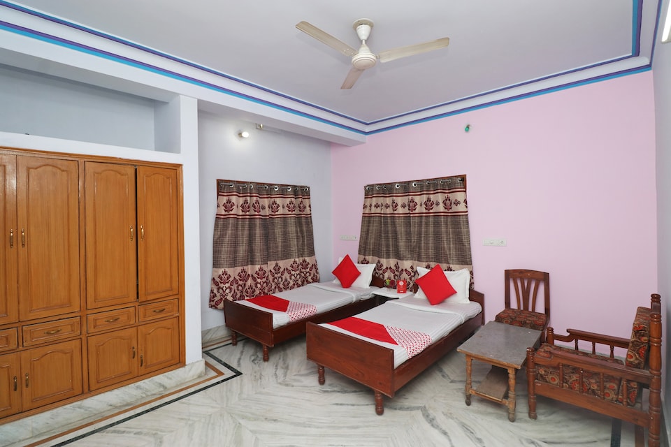 OYO 30180 Aadhya Residency, Mahabodhi Temple, Bodhgaya