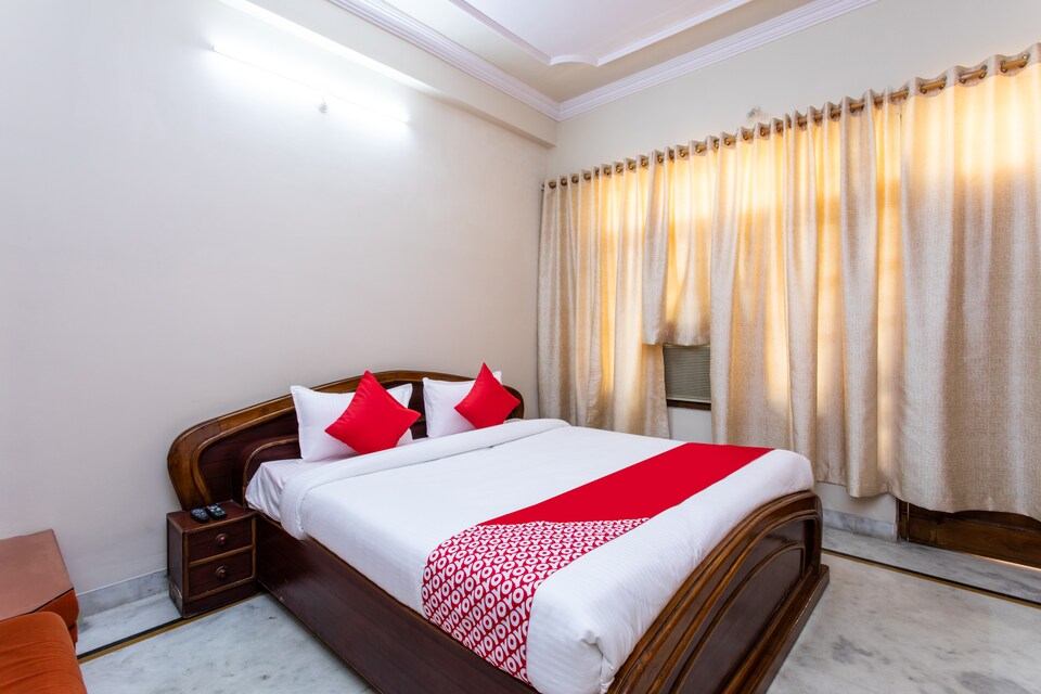 OYO 30182 Urban Turban, Kolar Road, Bhopal