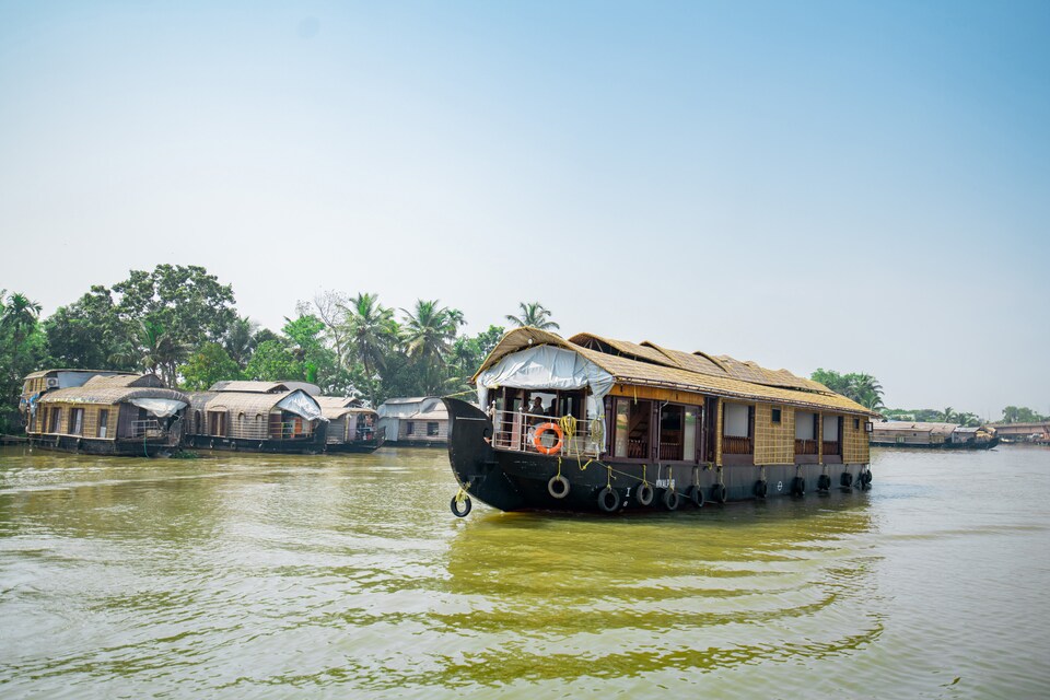OYO 30198 Khbo Cinnamon Sharing Houseboat, AC Road Alappuzha, Alappuzha