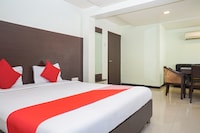 OYO Hotel Coconut Grove Near Lal Mahal