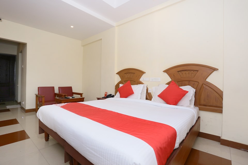 OYO 30235 Hotel Pearl Residency, Thrissur City, Thrissur