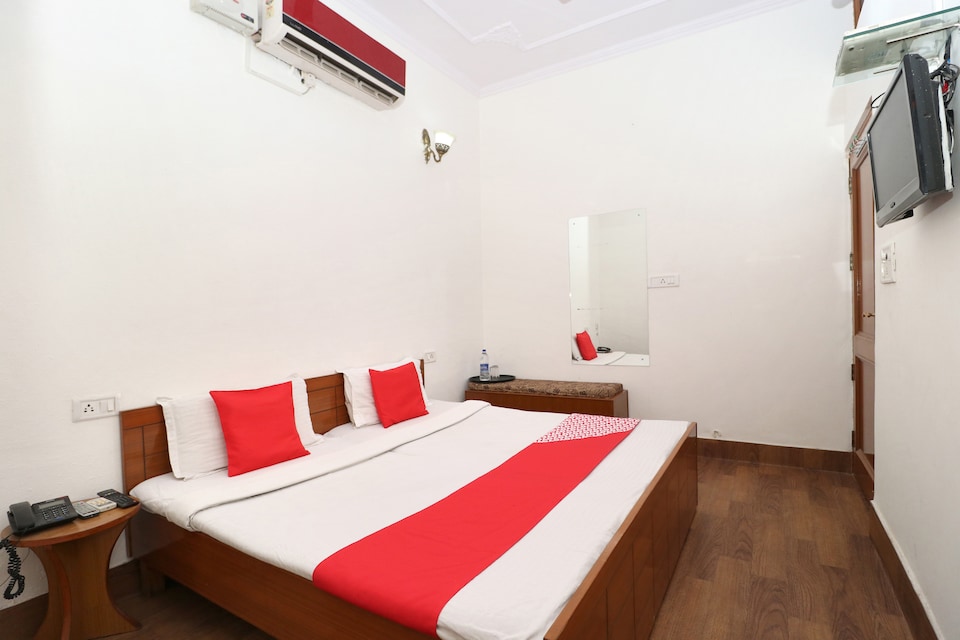 OYO 30237 Hotel Singh's 11, Mohali, Mohali