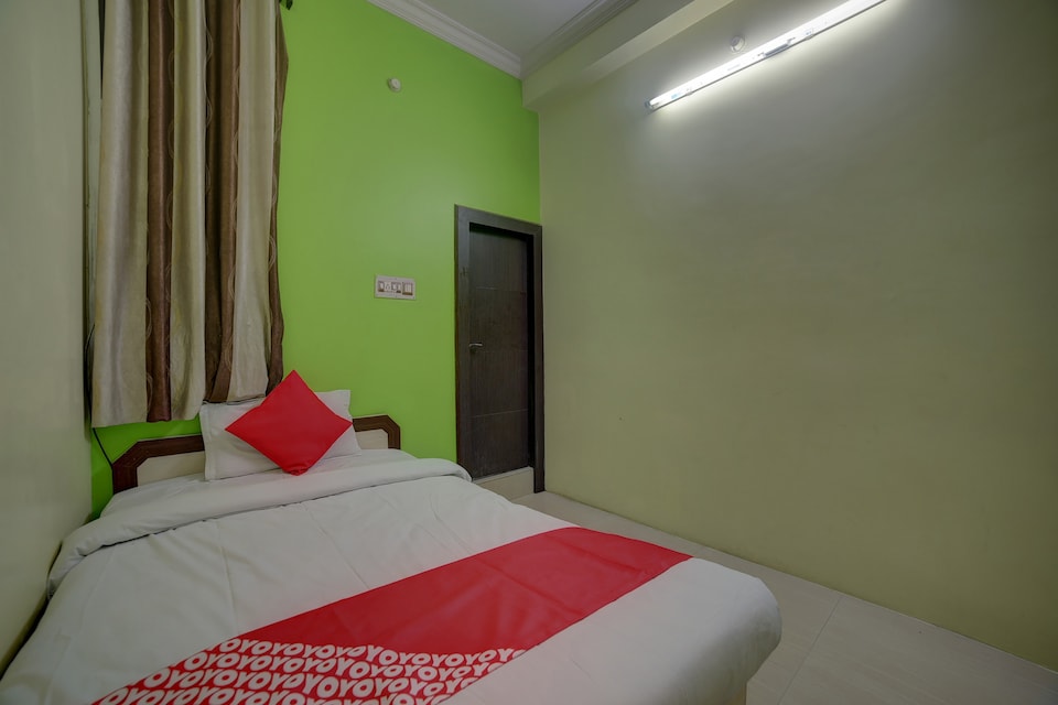 OYO 30243 Hotel Sanwariya Bhagwan, Sikar, Sikar