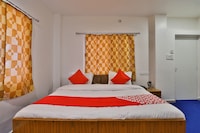 Collection O Vadodara Airport Formerly Milan Party Hall