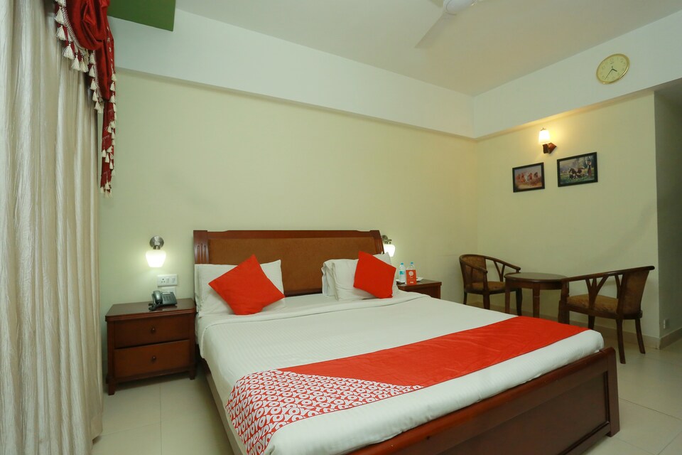 OYO 30272 Hamara Hotel, Thrissur City, Thrissur
