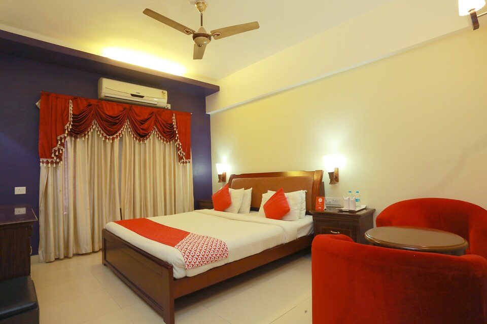 OYO 30272 Hamara Hotel, Thrissur City, Thrissur