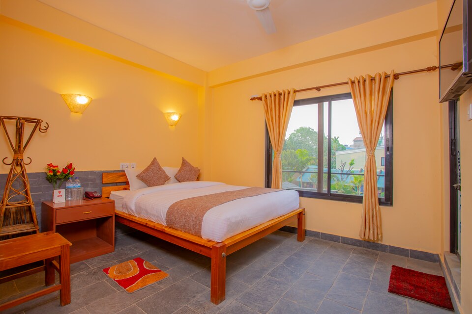 OYO 337 Hotel View Point, Sauraha, Chitwan