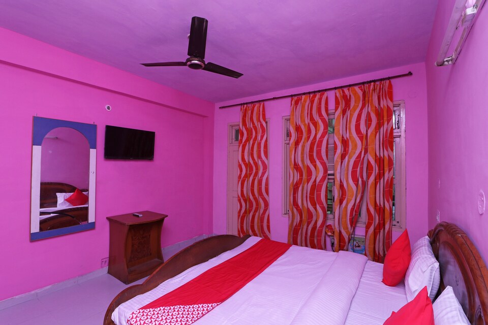 OYO 30295 Hotel Vishwamitra, Chintpurni, Chintpurni