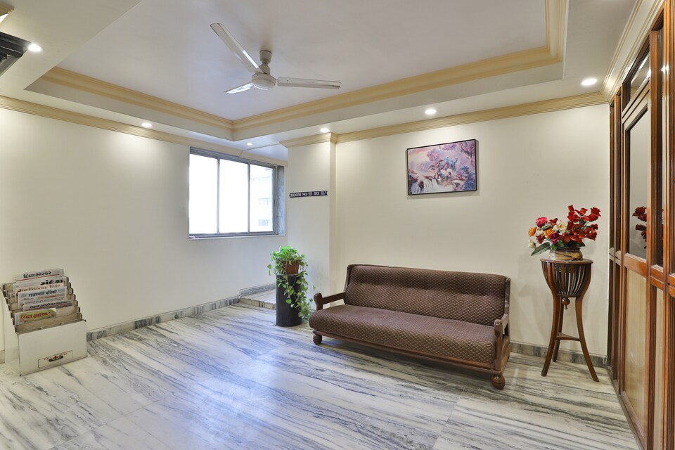 OYO 30296 Hotel Sha-inn, Railway Station Ankleshwar, Ankleshwar