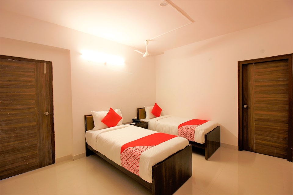 OYO Prestige Castle Inn, Financial District, Hyderabad