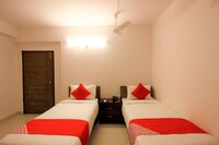 OYO Prestige Castle Inn