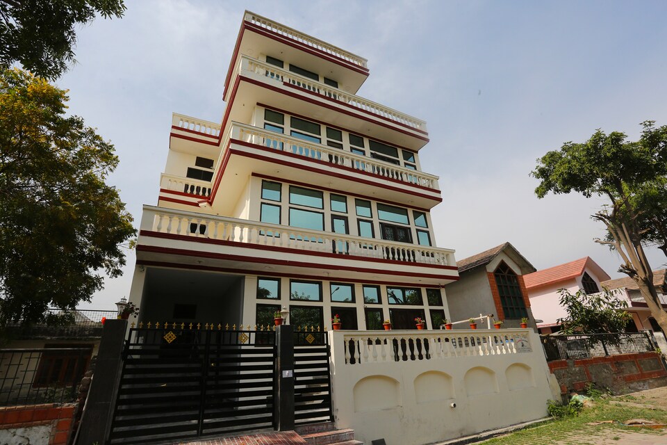 OYO 30309 Vashu Residency, Greater Noida, Noida