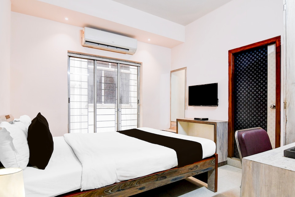 Super Hotel O Rajdanga Near Acropolis Mall Formerly The Corporate Inn, Ruby Hospital Kolkata, Kolkata