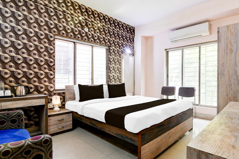 Super Hotel O Rajdanga Near Acropolis Mall Formerly The Corporate Inn, Ruby Hospital Kolkata, Kolkata