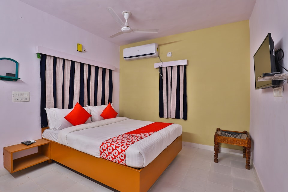 OYO 30320 Hotel Shilpgram, Bhuj, Bhuj