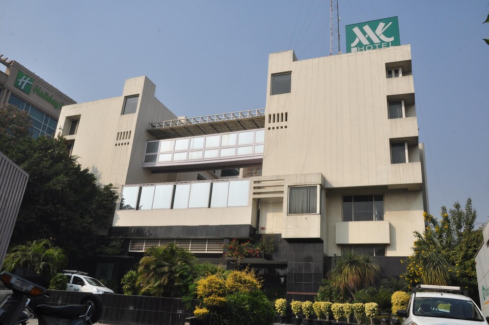 OYO 3469 M K Hotel, Ranjit Avenue Amritsar, Amritsar