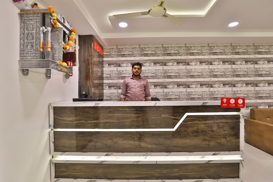 OYO 30354 Pathik Villa, SG Highway Ahmedabad, Ahmedabad