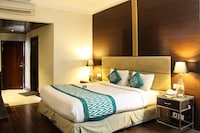 OYO Hotel Pluto's Near Ambience Mall