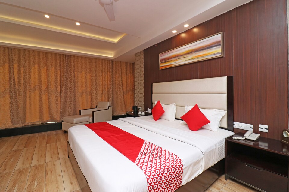 Capital O 30365 Hotel Ambassador Royale, Asansol, Asansol