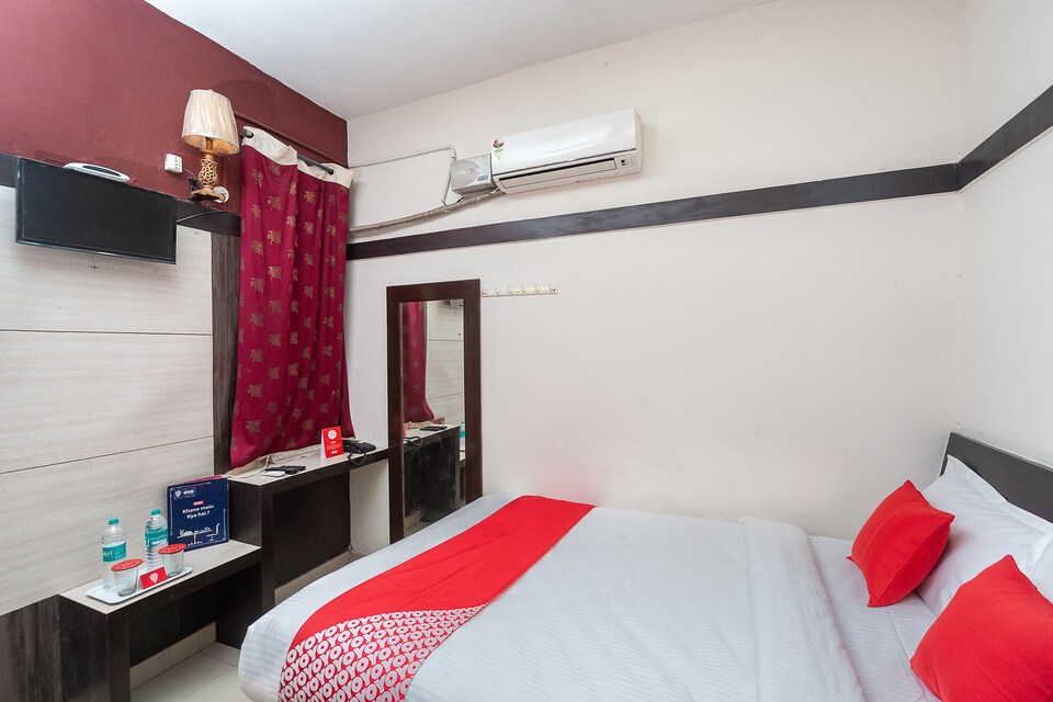 OYO 30372 Royal Mughal, Ambur, Ambur