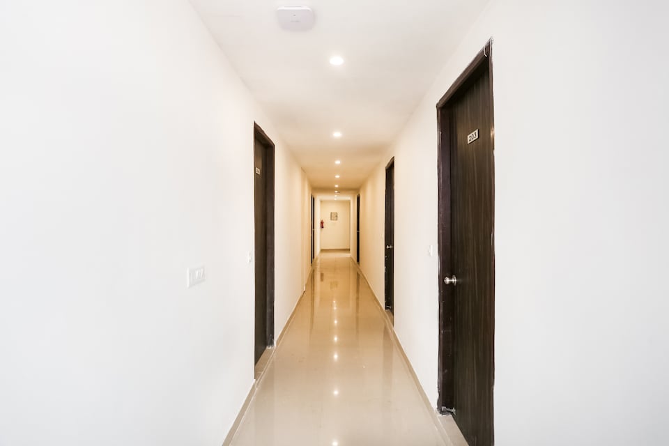 Flagship 30376 Iifl Building Bhajanpura, Anand Vihar Delhi, Delhi