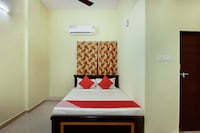 Hotel O Shri Chaitra