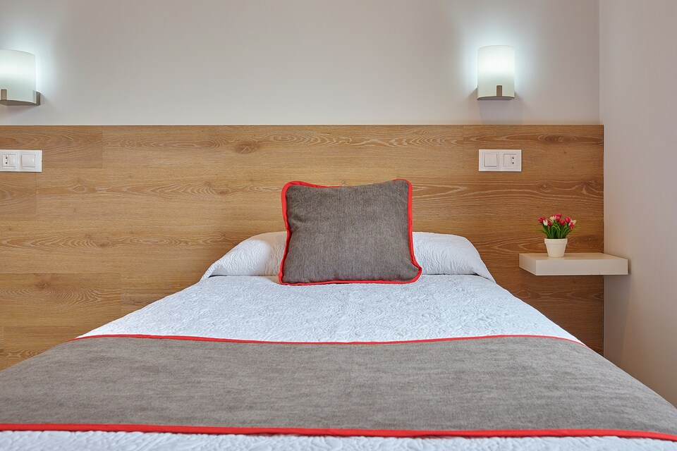 OYO Hostal Nobadis, Cervera, Cervera