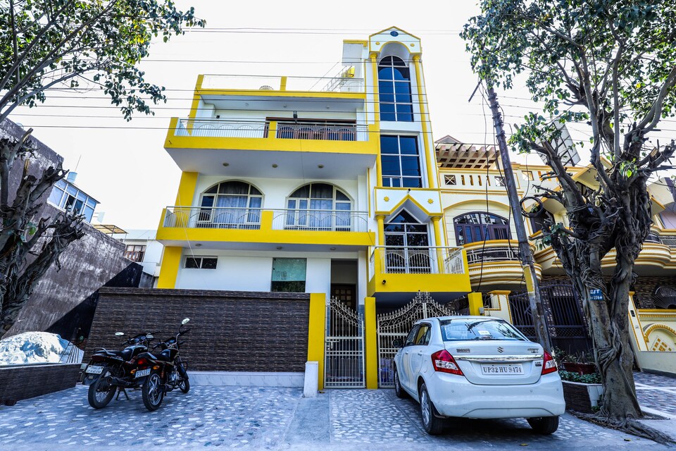 OYO LIFE NOD521 Sector 53, Noida City, Noida