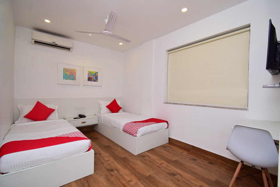 OYO 30452 ट्रांजिट एक्सप्रेस साइंस सिटी, Park Circus Kolkata, कोलकाता