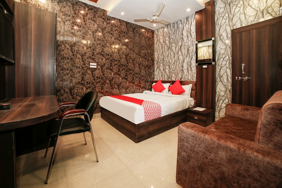 OYO Flagship 30459 Hotel Om Sai Ram, Orchha, Orchha