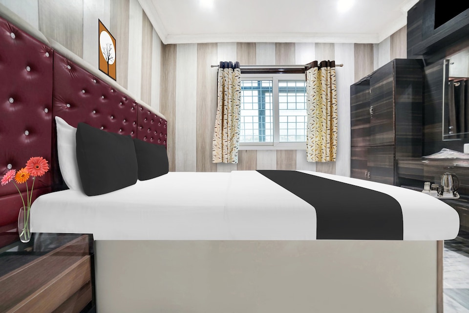 Hotel O Jamshedpur Near MGM College, Mango Jamshedpur, Jamshedpur