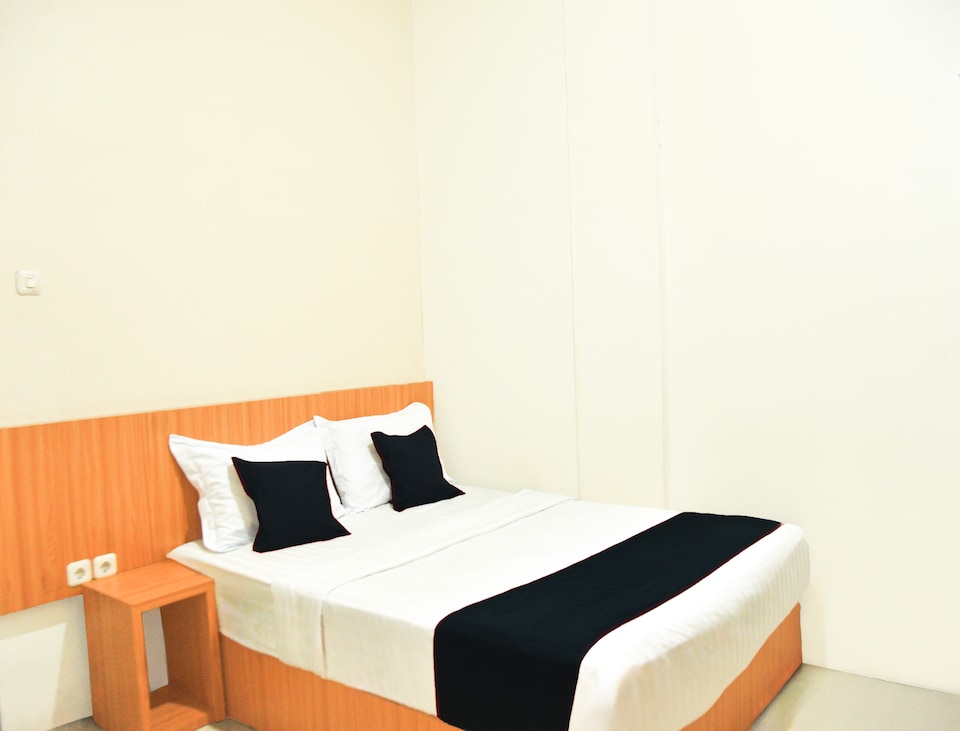 Hotel O Bukittinggi near Jam Gadang formerly Hotel Aedo, Bukittinggi, Bukittinggi