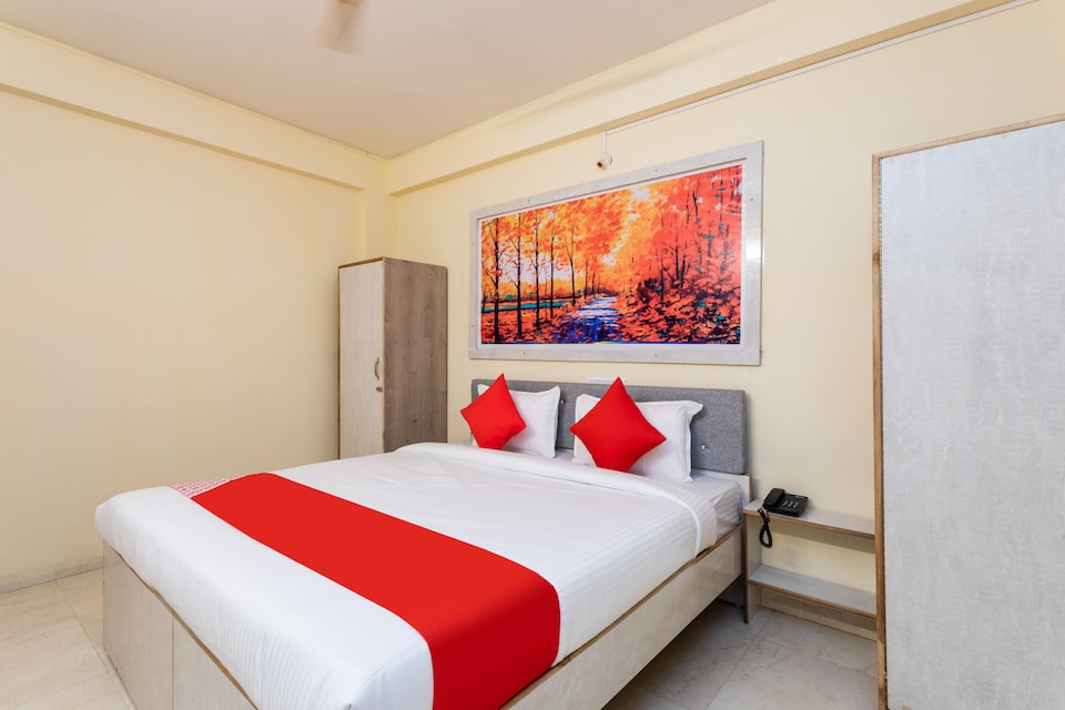 OYO La Bella Hotel, Vijay Nagar Indore, इंदौर