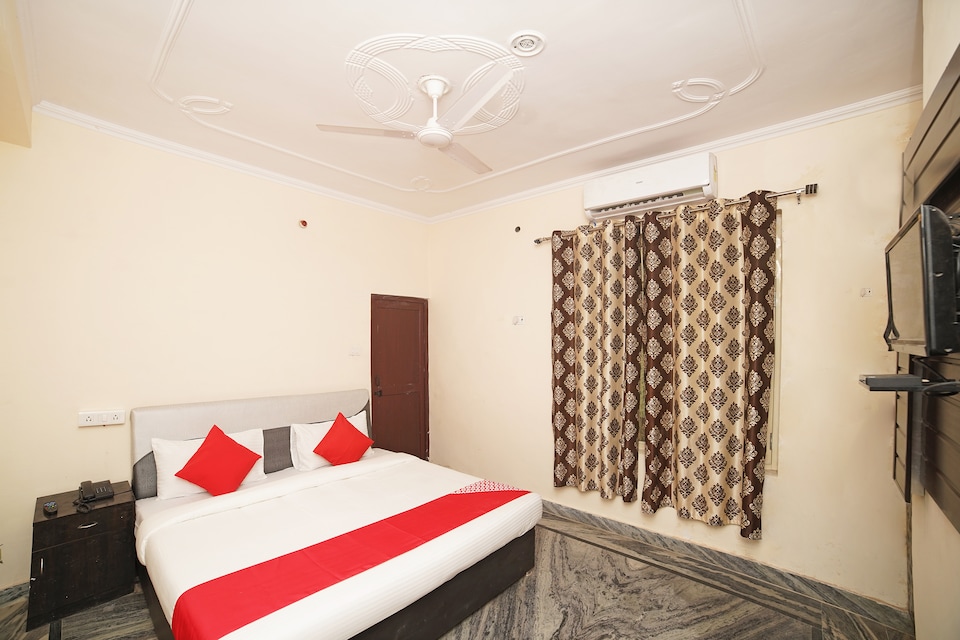 OYO 30480 Hotel Mohan Palace, Tikonia Haldwani, Haldwani