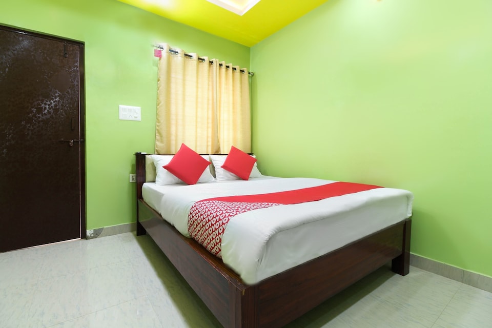 OYO 30487 Sri Mahalakshmi Hotel And Lodge, Shimoga Bangalore, Bangalore