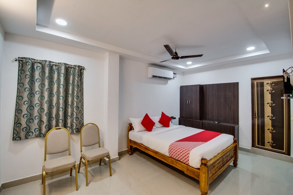 OYO 30497 Anandamayi Convention Hall, Srikakulam, Srikakulam