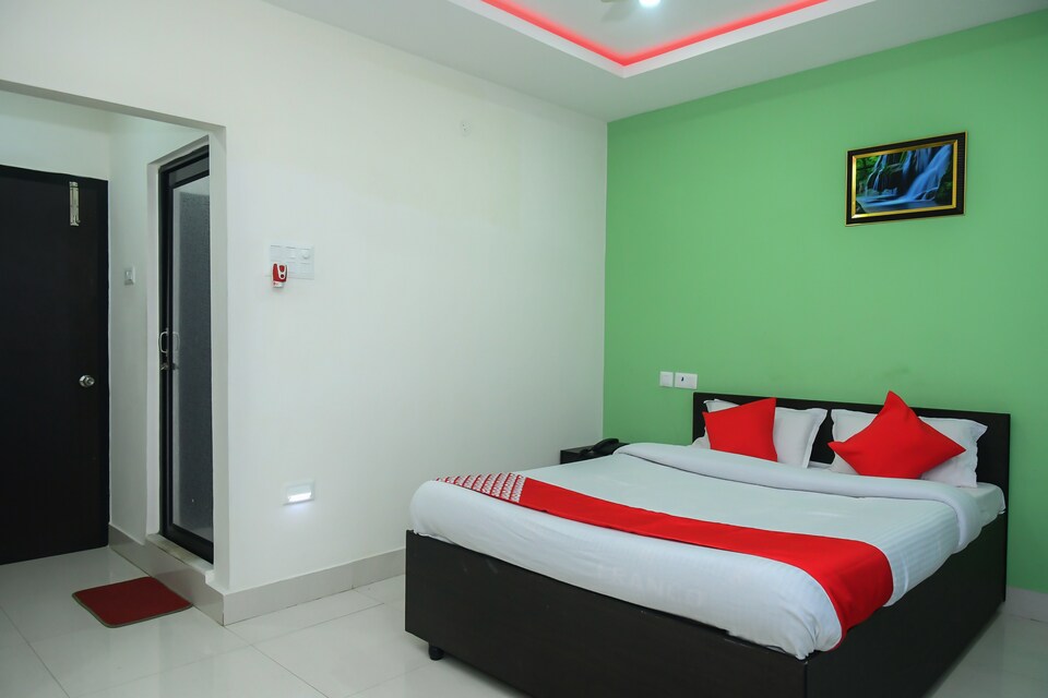 OYO 30521 Hotel Padma Plaza, Silapathar, Silapathar