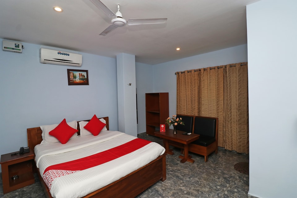 OYO 30522 Karl's Inn, Dimapur, Dimapur