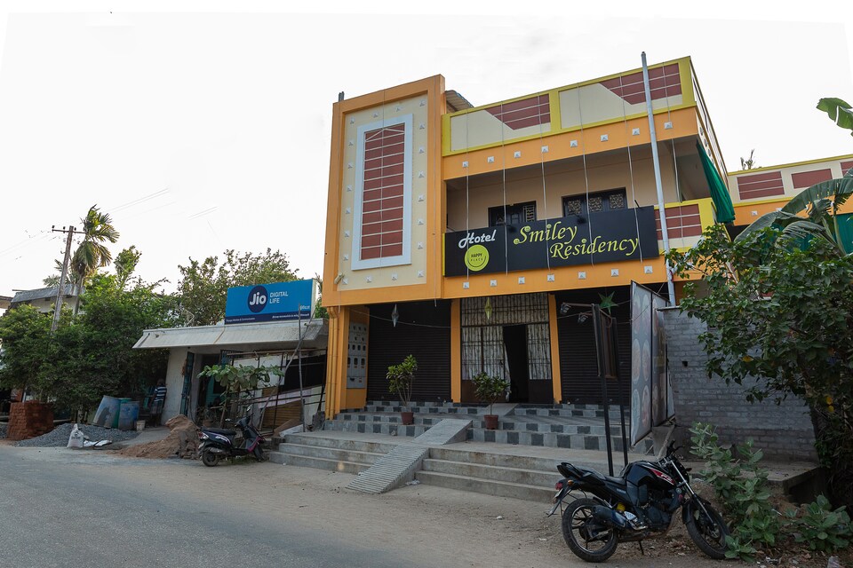 OYO 30523 Smiley Residency, Auroville, Pondicherry