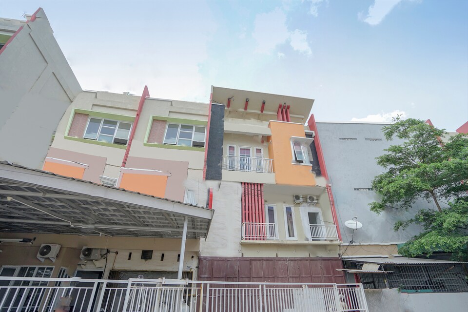 OYO 558 Maximus Prime, Mangkunegara, Palembang