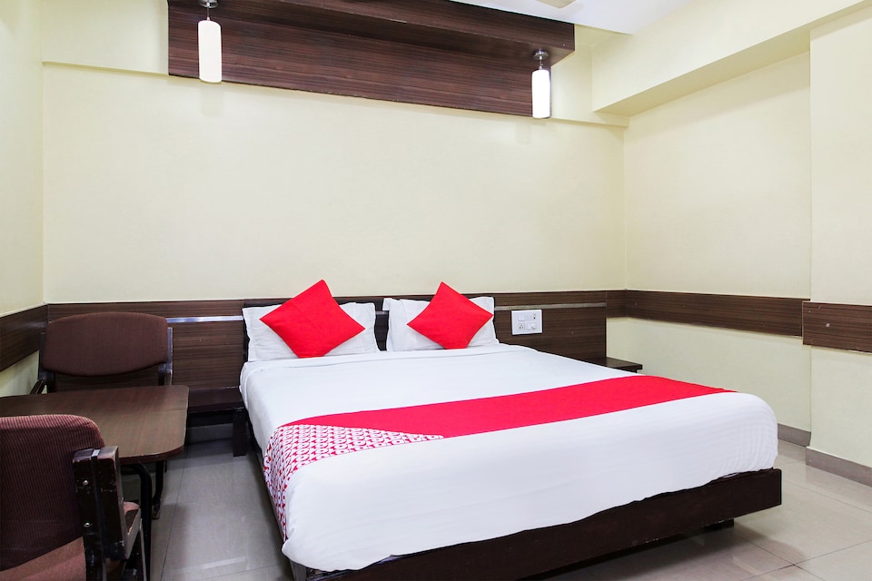 OYO 30537 Hotel Megharaj, Bijapur city, Bijapur
