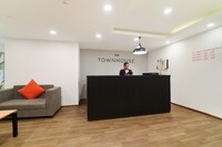 OYO Townhouse 124 Srm