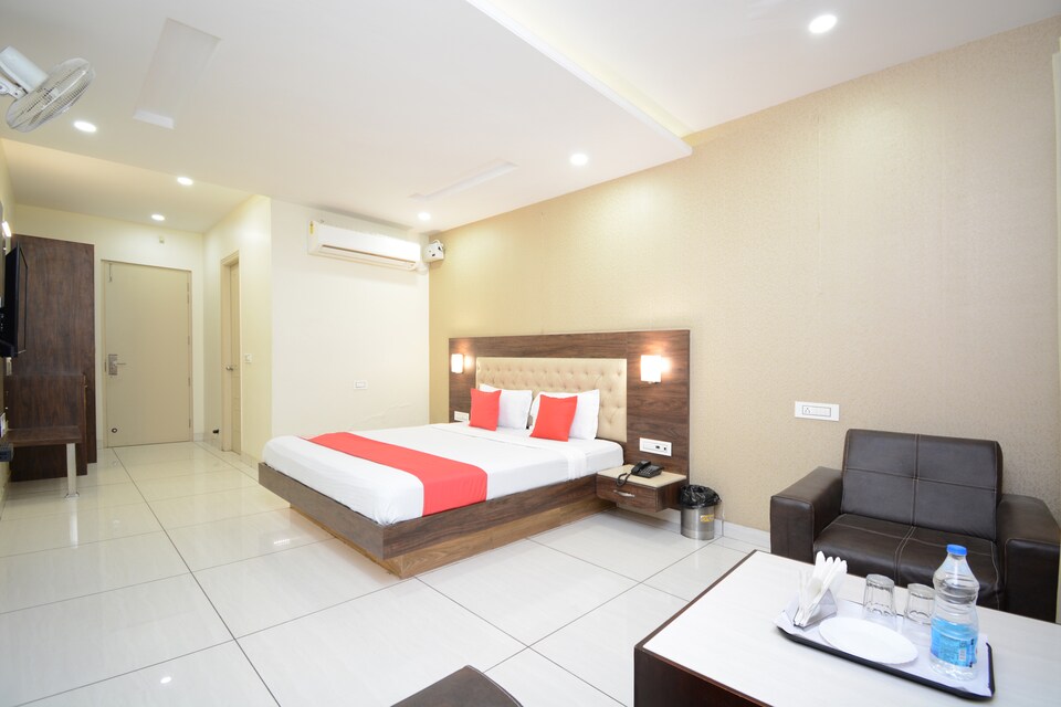 OYO 30561 Hotel Orchid, Kharar, Kharar